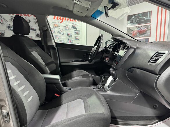 2015 Kia Ceed II, коричневый - вид 9