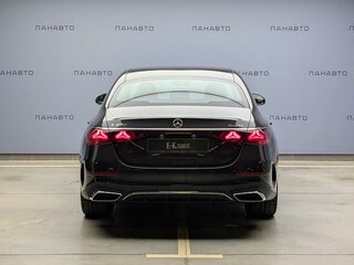 2026 Mercedes-Benz E-Класс 300 VI (W214, S214), чёрный, 9090000 рублей, вид 4