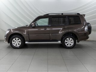 2018 Mitsubishi Pajero IV Рестайлинг 2, коричневый, 3758000 рублей, вид 4