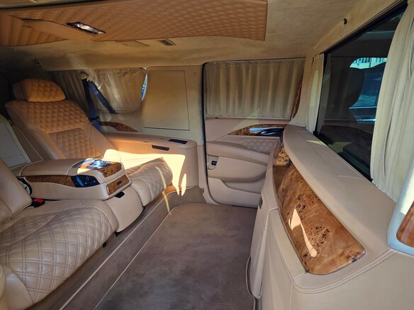 2014 Cadillac Escalade IV, чёрный - вид 26