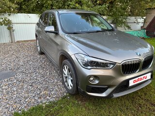2017 BMW X1 20i xDrive II (F48), серый, 2400000 рублей, вид 3