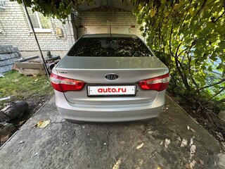 2012 Kia Rio III, серебристый, 600000 рублей, вид 4
