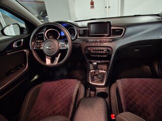 2018 Kia Ceed III, серебристый, 1415000 рублей, вид 5