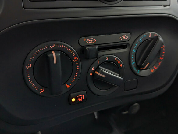 2014 Nissan Juke I, красный, 970000 рублей - вид 25