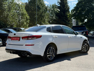 2019 Kia Optima IV Рестайлинг, белый, 1199000 рублей, вид 4