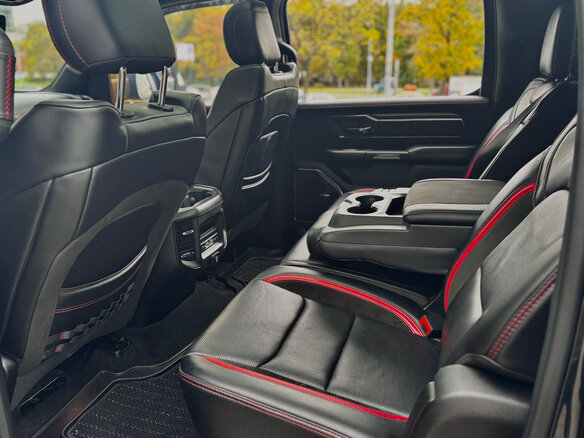 2021 Ram 1500 Crew Cab TRX V, чёрный - вид 16