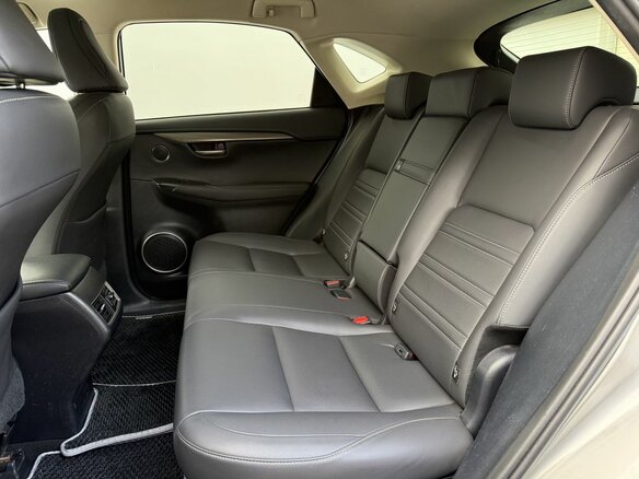 2017 Lexus NX 200 I, серый, 2450000 рублей - вид 10