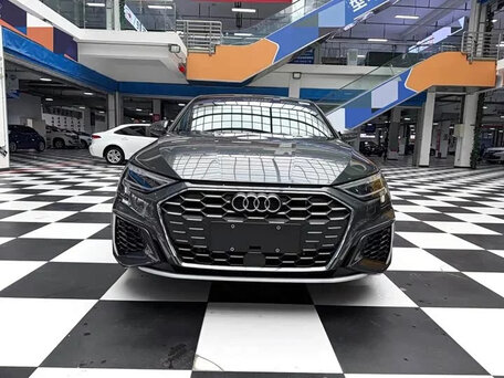 2023 Audi A3 35 TFSI Long IV (8Y), серый, 1800000 рублей, вид 1