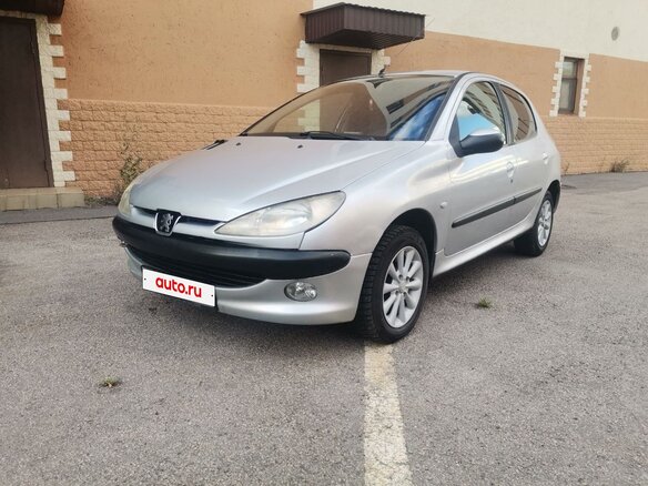2003 Peugeot 206, серебристый, 185000 рублей