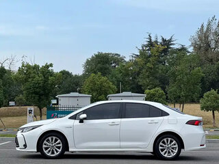 2023 Toyota Corolla Sporty XII (E210) Рестайлинг, белый, 1822208 рублей, вид 4