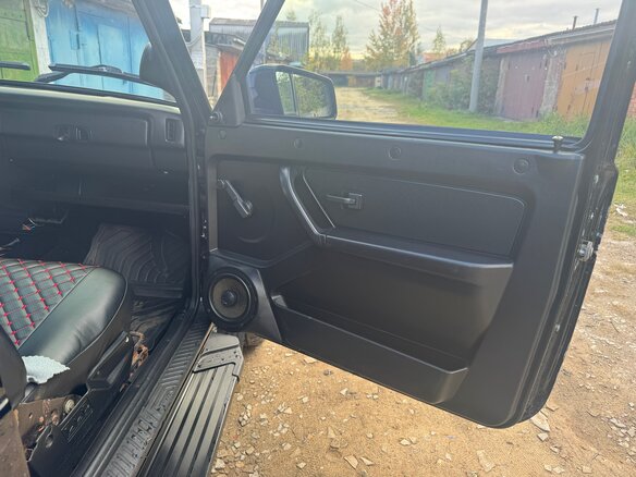 2013 Lada (ВАЗ) 2121 (4x4) I Рестайлинг, чёрный, 570000 рублей - вид 10