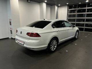 2018 Volkswagen Passat B8, белый, 2318000 рублей, вид 3