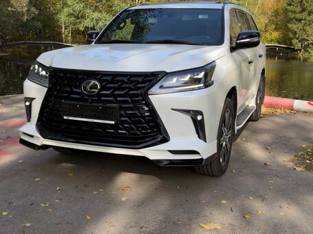 2021 Lexus LX 570 III Рестайлинг 2, белый, 7500000 рублей, вид 1