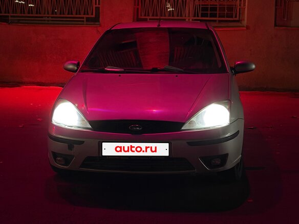 2001 Ford Focus I Рестайлинг, серебристый, 200000 рублей - вид 1
