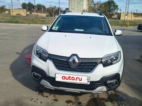 2021 Renault Sandero Stepway II Рестайлинг, белый, 1420000 рублей, вид 1