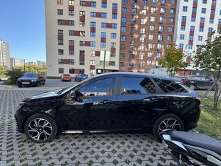 2024 Lada (ВАЗ) Vesta SW Sportline I Рестайлинг (NG), чёрный, 2000000 рублей, вид 4