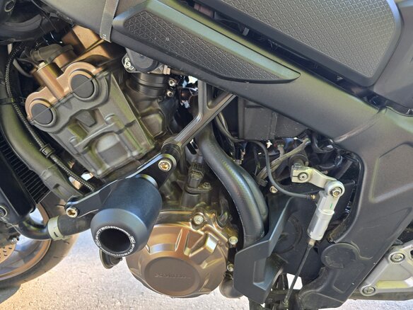 2025 Honda CB 650R, серый, 1600000 рублей - вид 12