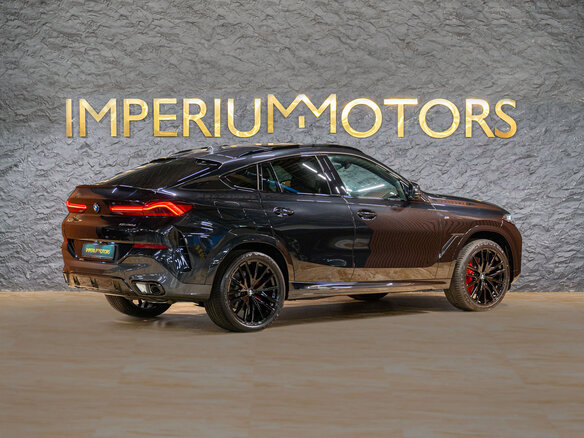 2025 BMW X6 30d III (G06) Рестайлинг, чёрный - вид 4