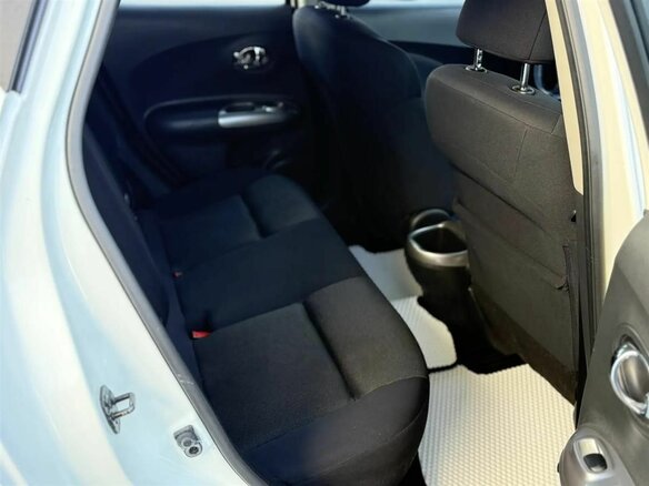2011 Nissan Juke I, белый - вид 17