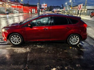2017 Ford Focus III Рестайлинг, красный, 950000 рублей, вид 4