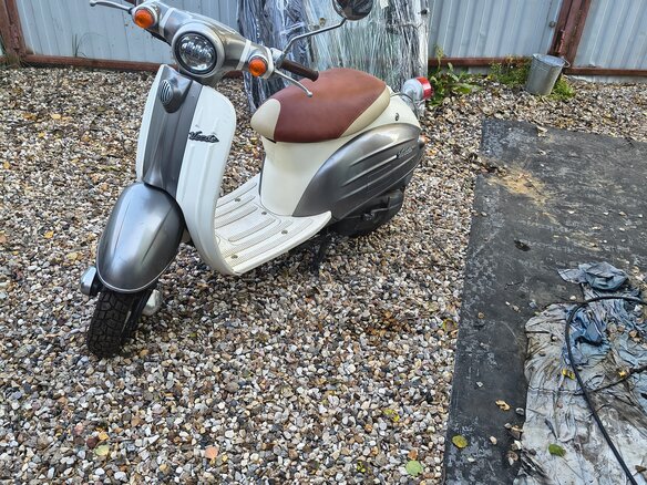 1999 Suzuki Verde, серебристый, 70000 рублей - вид 3