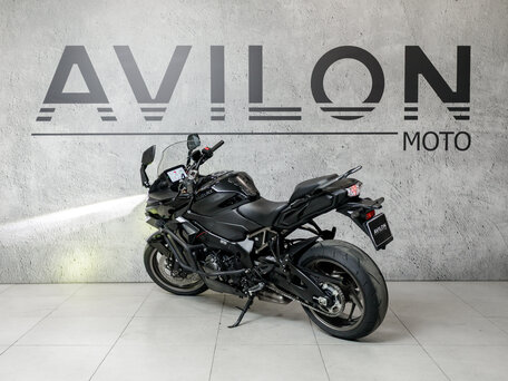 2025 Suzuki GSX-S 1000 GT, чёрный, 1425000 рублей, вид 2