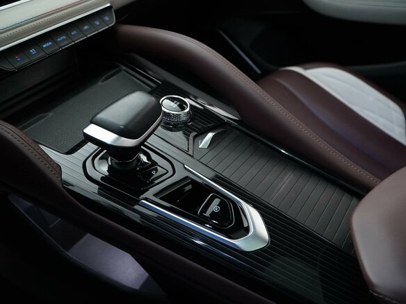 2023 Geely Monjaro I, белый, 3178444 рублей - вид 19