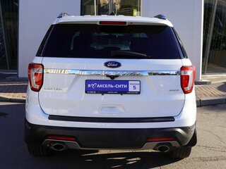 2018 Ford Explorer V Рестайлинг 2, белый, 2995000 рублей, вид 5
