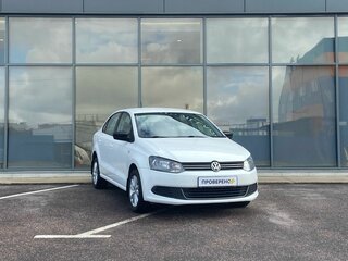 2013 Volkswagen Polo V, белый, 590000 рублей, вид 2