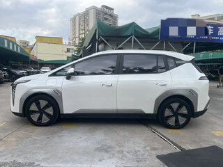 2025 Aion Y Plus 49.75 kWh, белый, 1450100 рублей, вид 4