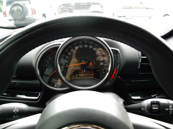 2020 Mini Clubman Cooper II Рестайлинг, зелёный, 2540000 рублей - вид 18