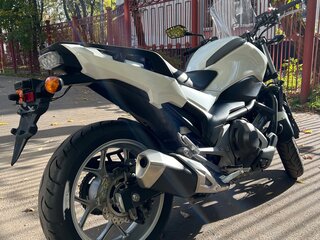 2017 Honda NC 750S, белый, 745000 рублей, вид 4
