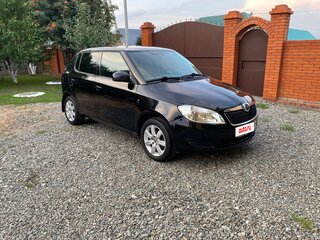 2011 Skoda Fabia II Рестайлинг, чёрный, 438000 рублей, вид 3