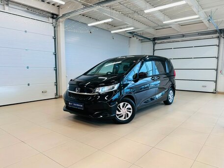 Honda Freed II Рестайлинг