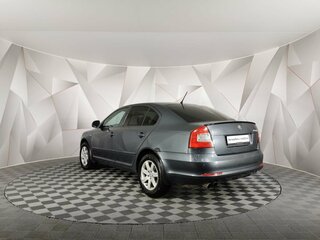 2013 Skoda Octavia II (A5) Рестайлинг, серый, 445000 рублей, вид 4