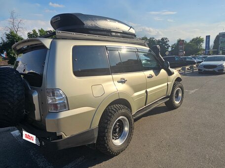 2017 Mitsubishi Pajero IV Рестайлинг 2, золотистый, 3150000 рублей, вид 4