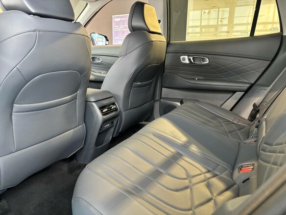 2026 Geely EX5 Гибрид EM-R, серый - вид 8
