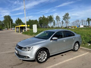 2012 Volkswagen Jetta VI, серебристый, 950000 рублей, вид 1