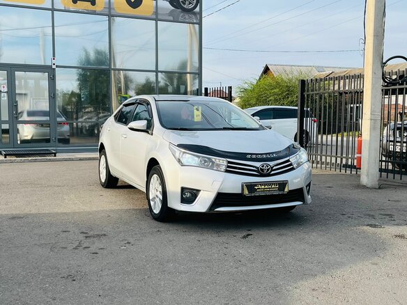 2014 Toyota Corolla XI (E160, E170, E180), серебристый - вид 4