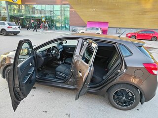 2016 Kia Rio III Рестайлинг, коричневый, 920000 рублей, вид 4