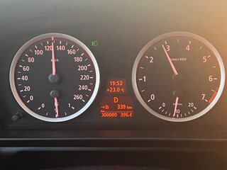2005 BMW 5 серии 525i V (E60/E61), чёрный, 900000 рублей, вид 3