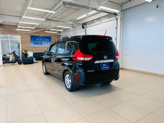 2019 Honda Freed II Рестайлинг, чёрный, 1749999 рублей, вид 4