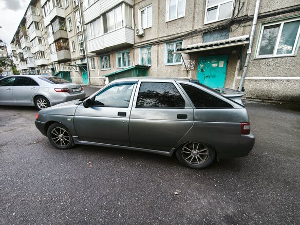 2005 Lada (ВАЗ) 2112, серый, 225000 рублей - вид 2