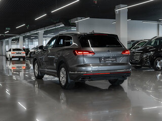 2020 Volkswagen Touareg III, серый, 4020000 рублей, вид 5