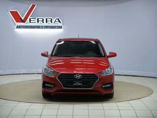 2018 Hyundai Solaris II, красный, 1190000 рублей, вид 2