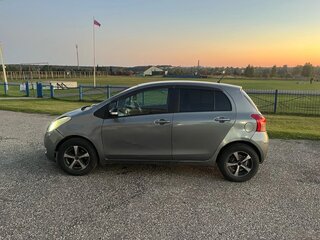 2008 Toyota Vitz II (XP90), серый, 350000 рублей, вид 5