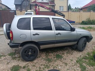 2003 Chevrolet Niva I, серебристый, 248000 рублей, вид 3
