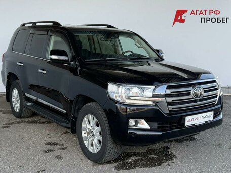 2015 Toyota Land Cruiser 200 Series Рестайлинг 2, чёрный, 5659000 рублей, вид 3