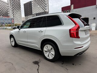 2019 Volvo XC90 Recharge II, белый, 4999999 рублей, вид 4