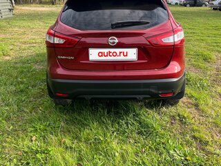 2014 Nissan Qashqai II, красный, 1100000 рублей, вид 3